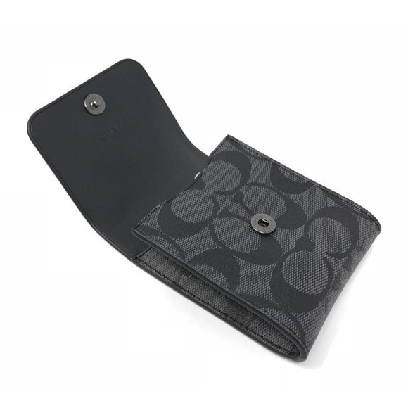 Coach Men’s Groomig Kit Black Signature - Picture 6 of 8